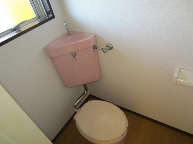 池田コーポのトイレ|BT別々でとてもきれいです！