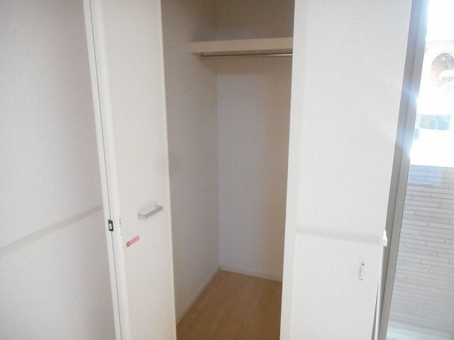 トゥウィンクル　アーク　壱番館の収納