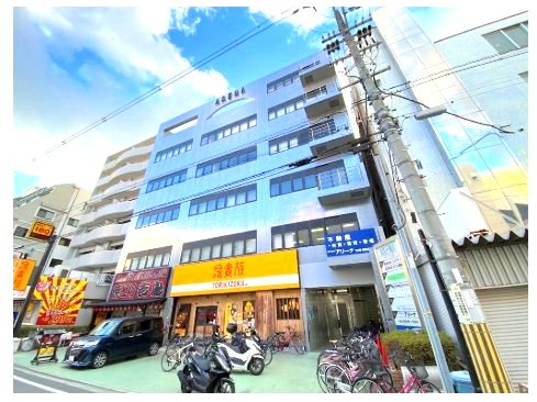 アリーナ古川橋の外観
