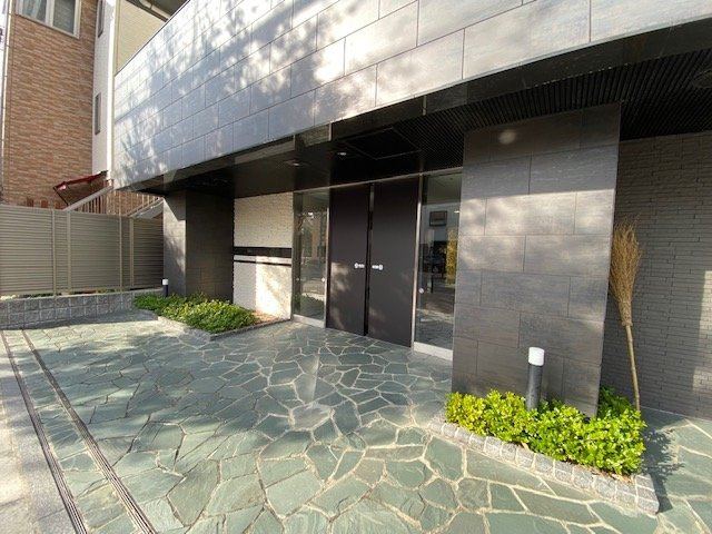 江東区東陽１丁目の賃貸マンションのエントランス