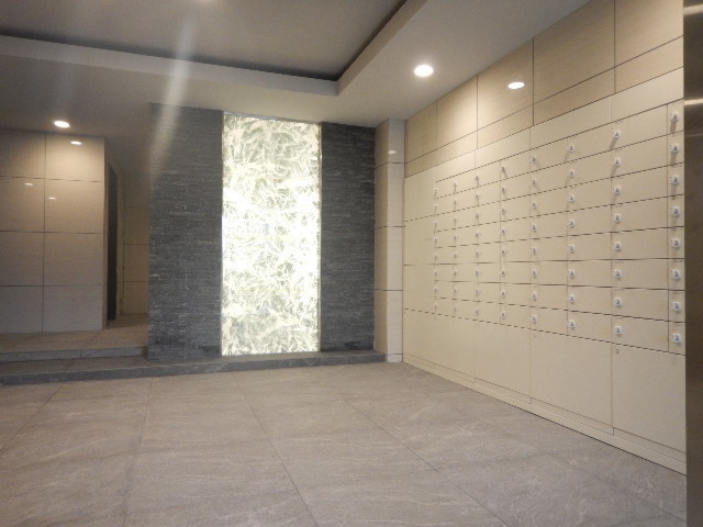 江東区東陽１丁目の賃貸マンションのロビー