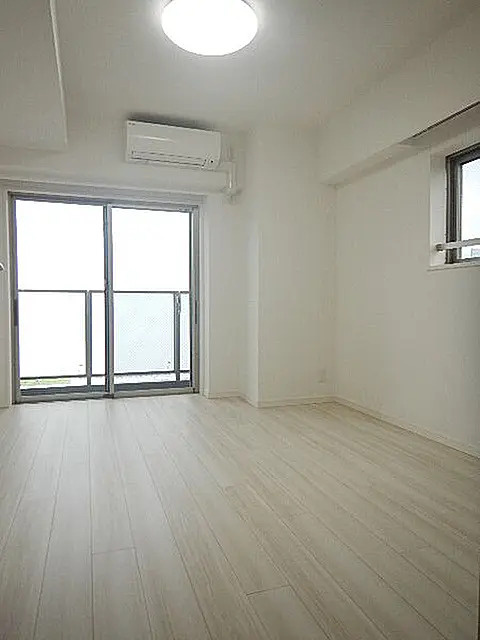 江東区東陽１丁目の賃貸マンションの居間・リビング