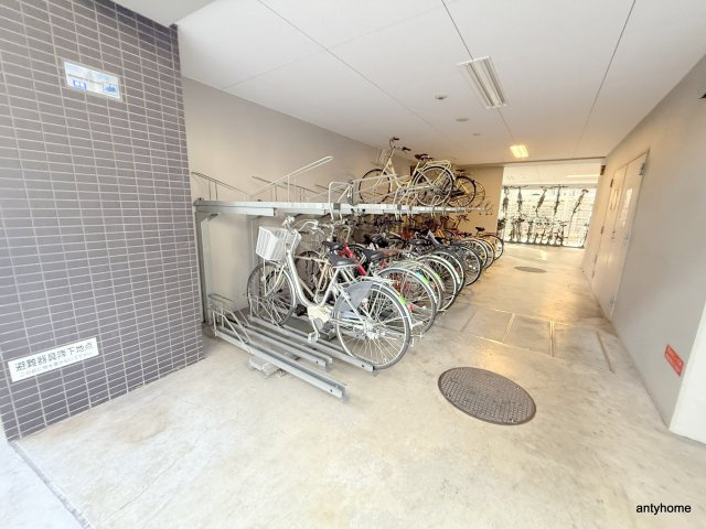 エスリード阿波座ノースプレイス　仲介手数料無料の駐車場