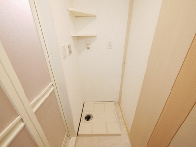 【設備】 | エイペックス大阪城西 | 洗濯機置き場です
