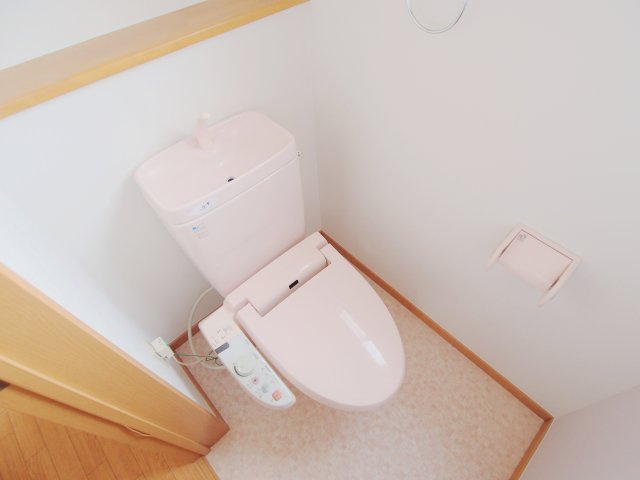 安芸郡熊野町川角４丁目のアパートのトイレ