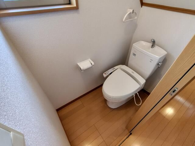 プリヴェール中山のトイレ