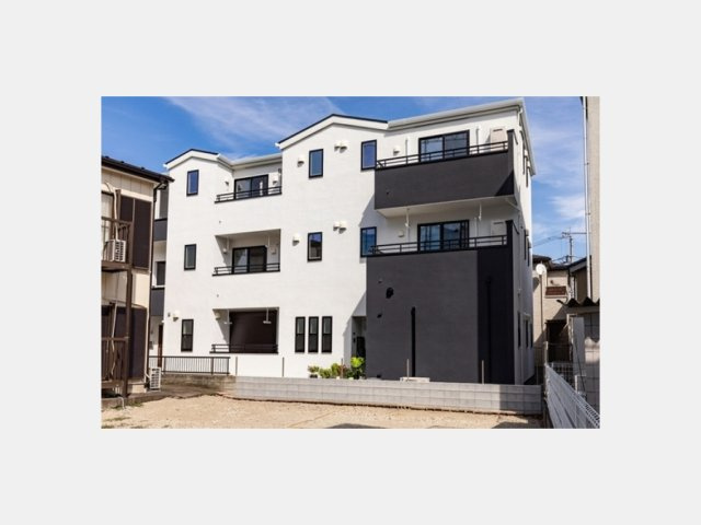 M's Mansion