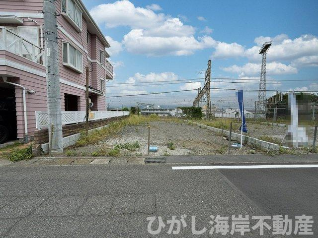 平塚市黒部丘　新築戸建　全２棟の外観|8月29日撮影　建築前　現地外観