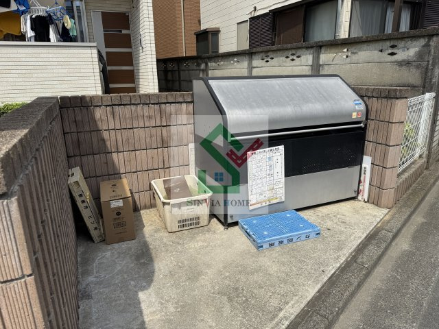 フランのその他