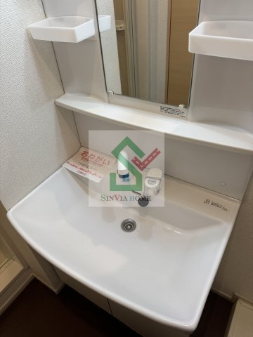 フランの独立洗面台