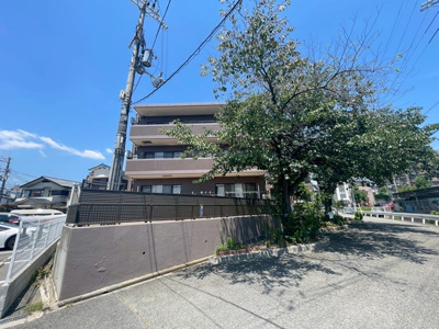 【外観】 | ベルシャトゥ豊中上野東 | エイブルにて取扱い可能な住宅ローンは、全部で10種類以上！お客様にピッタリの住宅ローンを当社のFPよりご案内させて頂きます。住宅ローンのご相談だけでも、お気軽にご相談下さいませ。