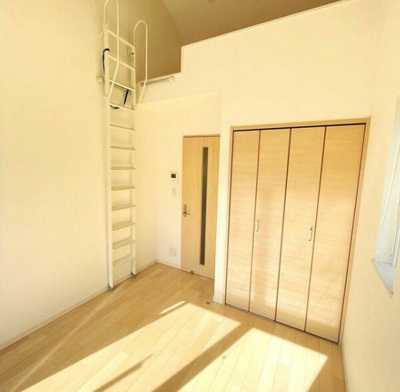【居間・リビング】 | エーデル横濱山手 | 同建物別部屋参考
