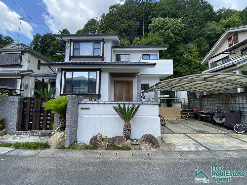 西賀茂円峰 中古戸建の外観