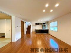 【居間・リビング】 | 淞北台中古戸建 | ゆったりとした居間です
