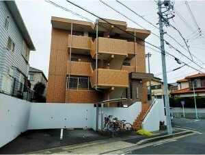 Ange高宮の駐車場