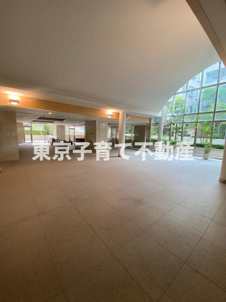 小石川ザ・レジデンス・イーストスクエアのロビー