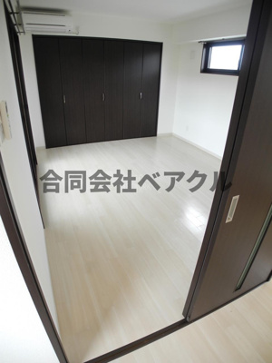 【寝室】 | わびすけビル | ゆとりの広さです