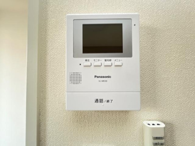 【内装】 | リバティ | カメラ付インターホン