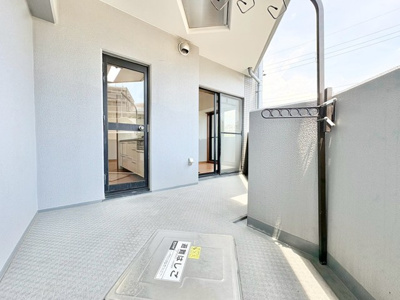 【バルコニー】 | セラフ豊中向丘壱番館 | エイブルにて取扱い可能な住宅ローンは、全部で10種類以上！お客様にピッタリの住宅ローンを当社のFPよりご案内させて頂きます。住宅ローンのご相談だけでも、お気軽にご相談下さいませ。