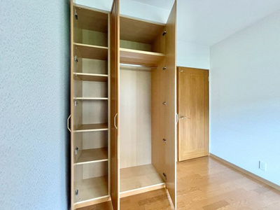 【収納】 | セラフ豊中向丘壱番館 | 弊社のファイナンシャルプランナーより、将来に向けた資金計画・住宅ローンの無料相談が皆様に大変ご好評頂いております！物件ご購入の前に、まずはお気軽にご相談くださいませ。