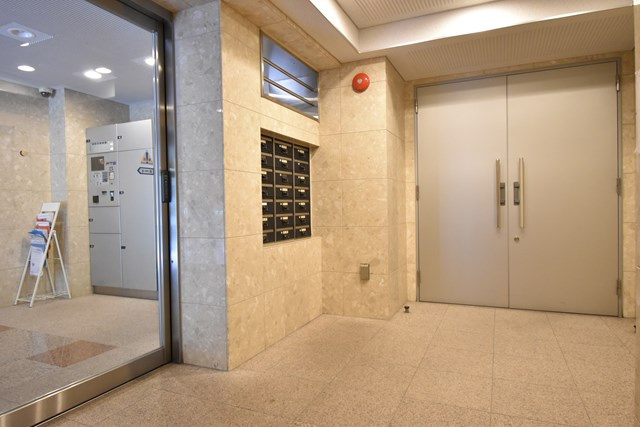 【その他共用部分】 | セラフ豊中向丘壱番館 | 現在ご返済中のカーローン・カードローン・教育ローンなどを住宅ローンに一本化したり、家具家電購入費用・引越し費用を住宅ローンと組み合わせるなど、お客さまにメリットの多い住宅ローンのご提案が可能です。