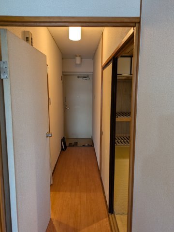 チサンマンション盛岡の玄関