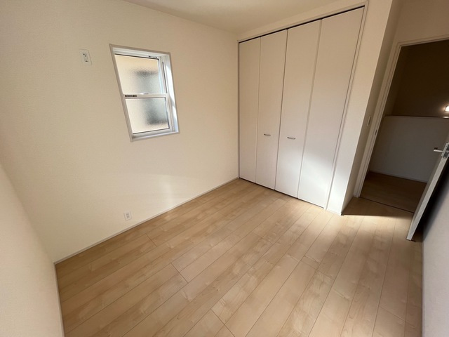 大平町富田　新築戸建15-1の洋室