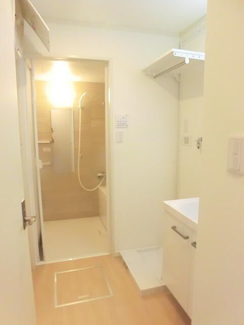 リラ下北沢の浴室