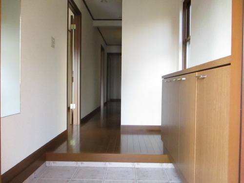 チューダーヒルズＢの玄関