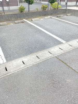 【駐車場】 | ブランシェ壱番館