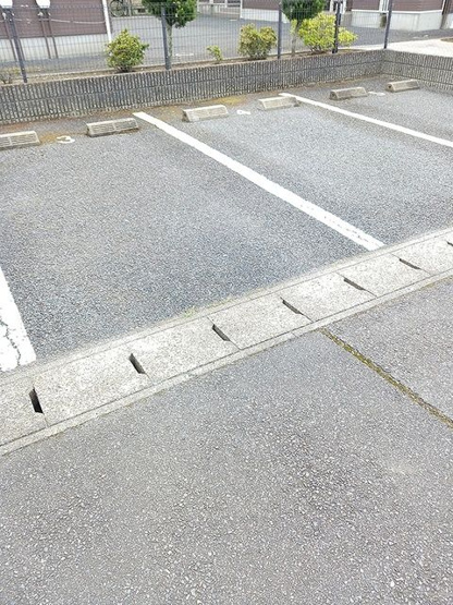 【駐車場】 | ブランシェ壱番館