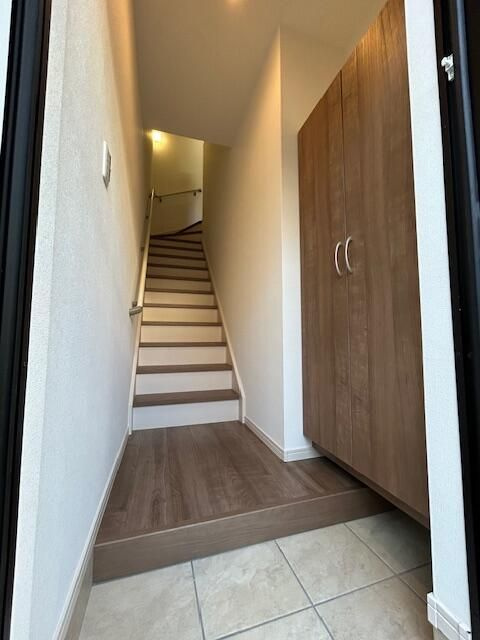 ＬＭＡ　ＨＯＵＳＥ　ＯＮＥの玄関