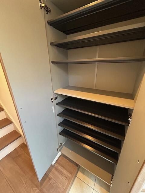 ＬＭＡ　ＨＯＵＳＥ　ＯＮＥの玄関