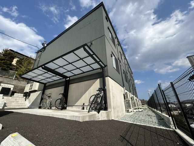 ＬＭＡ　ＨＯＵＳＥ　ＯＮＥの外観