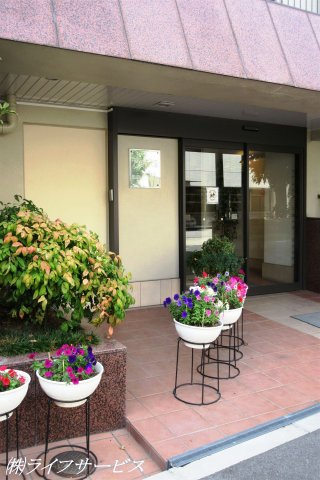 【エントランス】 | プラザ新大阪 | エントランス
