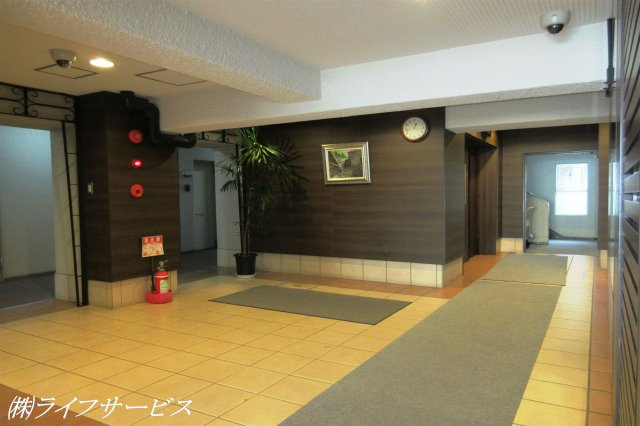 【エントランス】 | プラザ新大阪 | エントランスホール