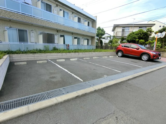 リブリ・浜竹の駐車場|駐車場完備です