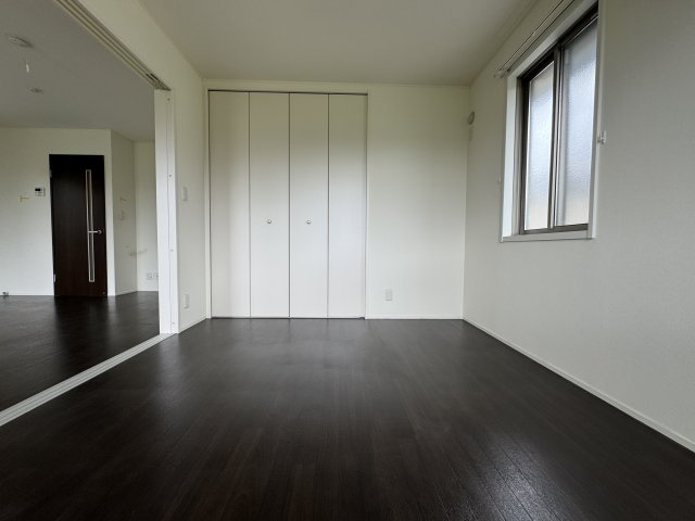ジュエルタウンの子供部屋|洋室