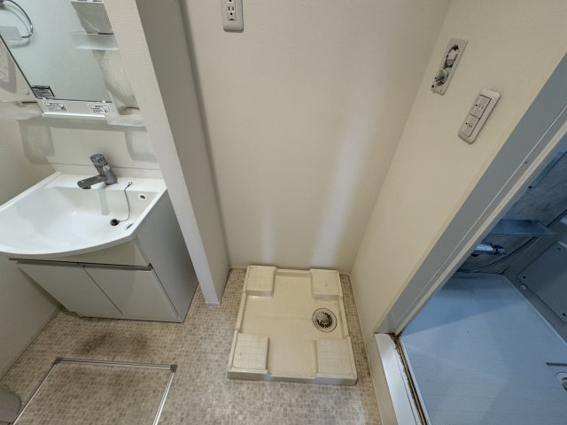 ジュエルタウンの内装|室内洗濯機置場