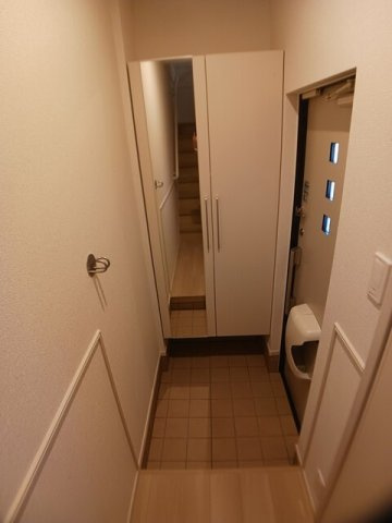 アベニールＦの玄関|きれいな玄関です