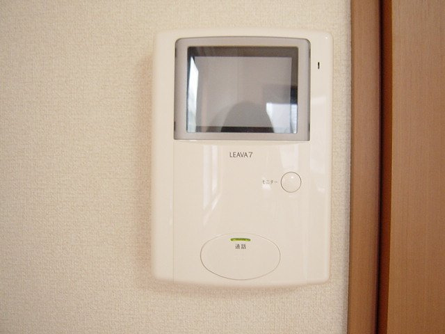 ポスト・マローネの内装|カメラ付インターホン
