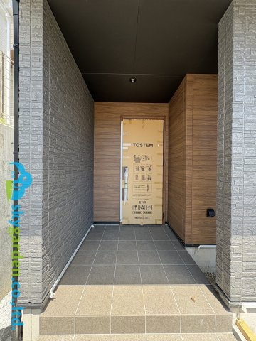藤沢市羽鳥5丁目　新築戸建　全1棟の玄関|玄関ポーチの様子
