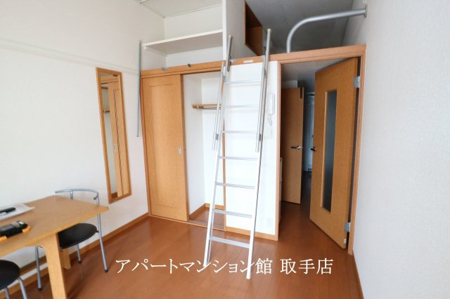 レオパレスソフィア中原の収納
