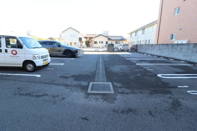 コンフォール・ウィットの駐車場|駐車場
