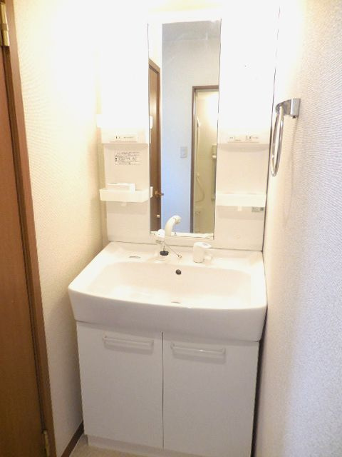ソレアード・ホソヤ　Ｃの洗面所|洗面所