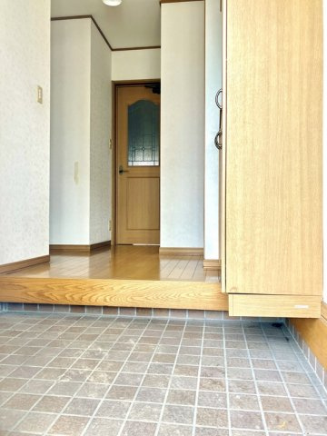 田村戸建のロビー|清潔なロビーです