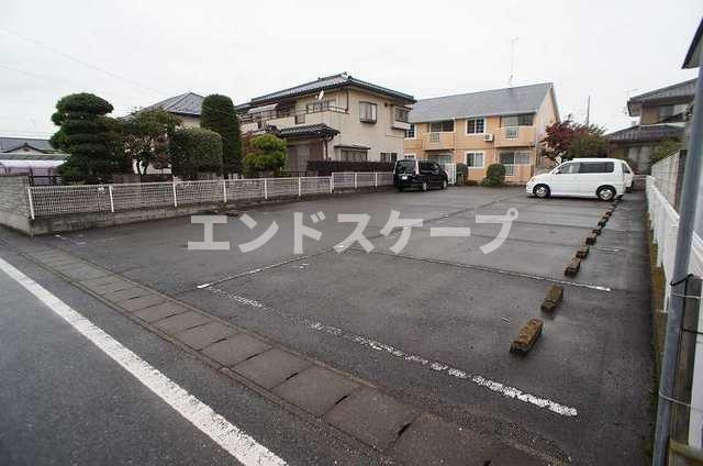カシオペアの駐車場|高崎、前橋のお部屋探しはエンドスケープまで！お客様の理想お聞かせ下さい♪