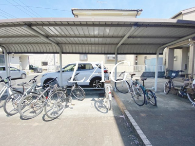 【その他共用部分】 | ヨーロピアンシャレーＳＡＫＡＥ | 駐輪場です。