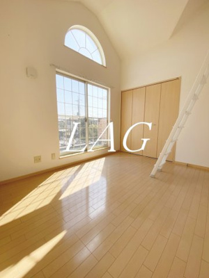 【寝室】 | ヨーロピアンシャレーＳＡＫＡＥ | 寝室です。（同仕様です。）