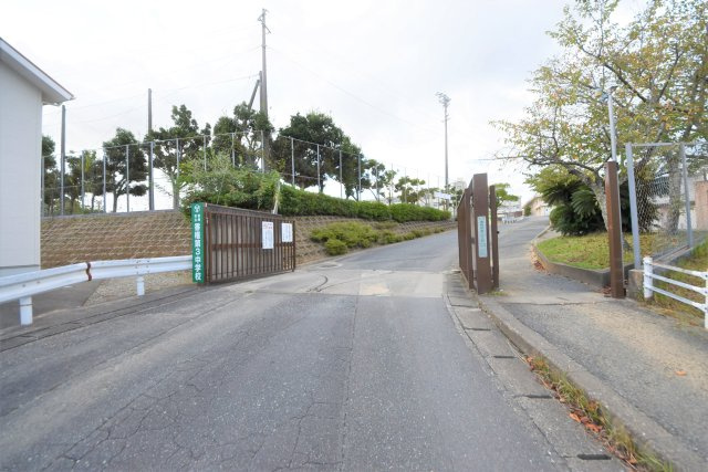 福岡市東区香椎2丁目第5-5区画（2号地）の周辺|香椎第三中学校